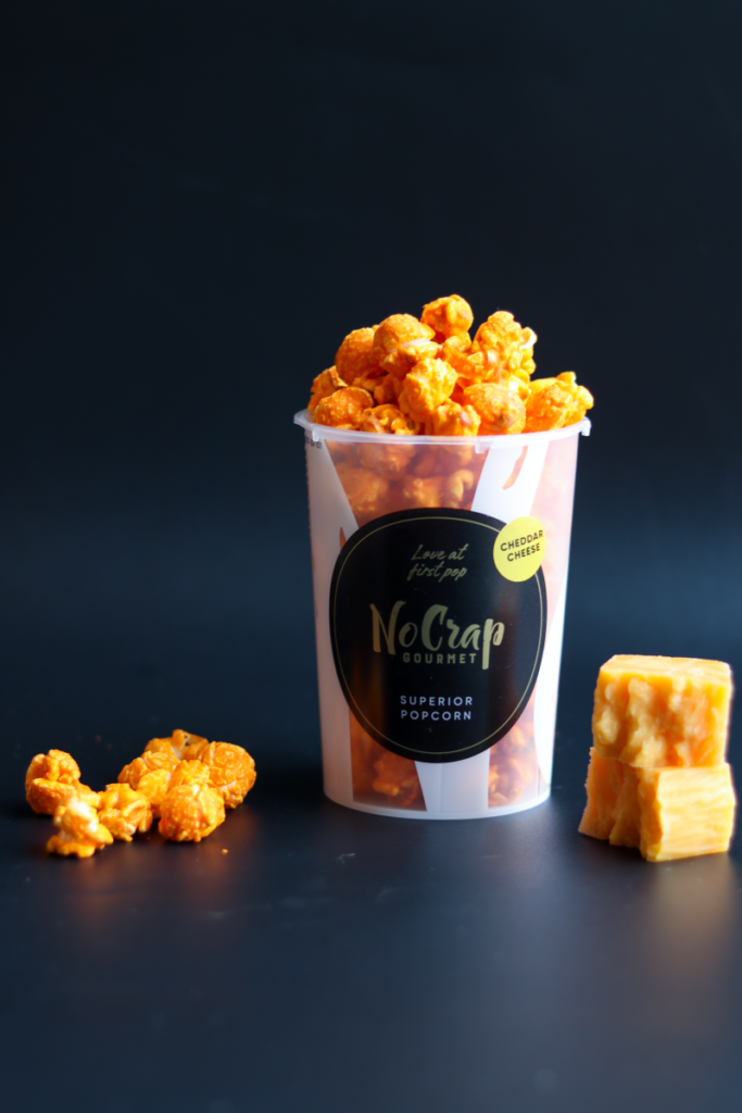 NoCrap cheddar popcorn med cheddar