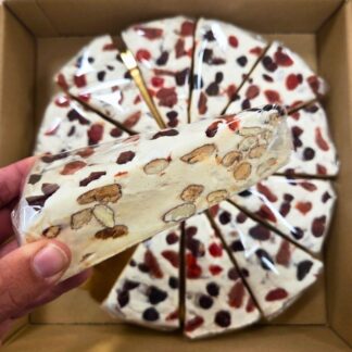 fransknougat_rødefrugter fransk nougat italiensk torrone med røde bær